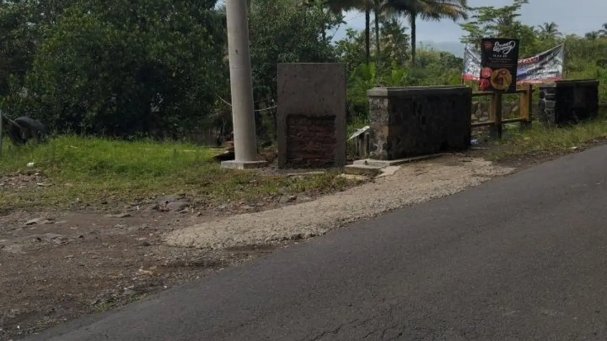 Tugu Batas Desa di Tasikmalaya