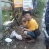 pelaku buang sampah di tamansari kepergok