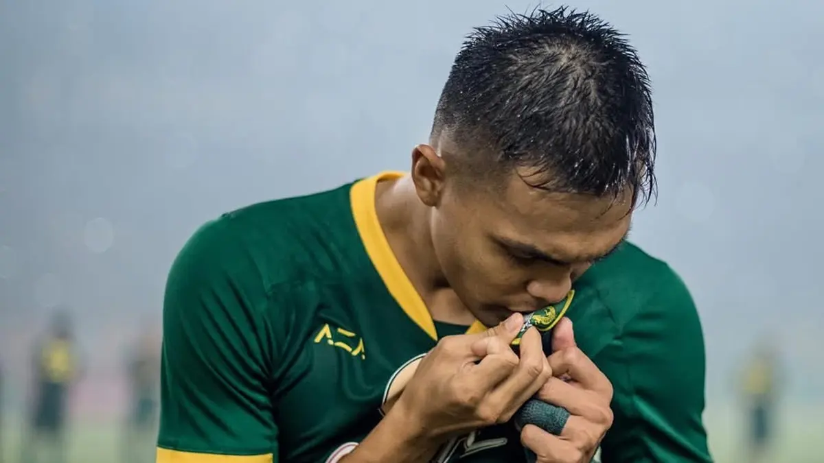 Rachmat Irianto Langsung Jadi Kapten Persebaya Lagi Usai Kembali dari Persib