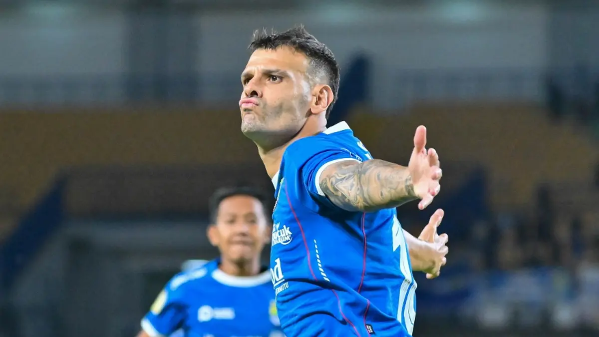 Pengganti Tyrone del Pino Masih Pemain Asing