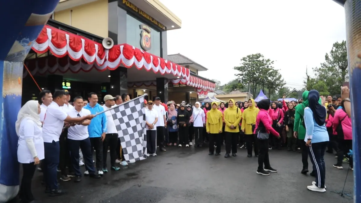 Hut bhayangkara forkopimda jalan sehat bersama