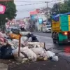 Tumpukan Sampah di Jalan Raya TImur Singaparna