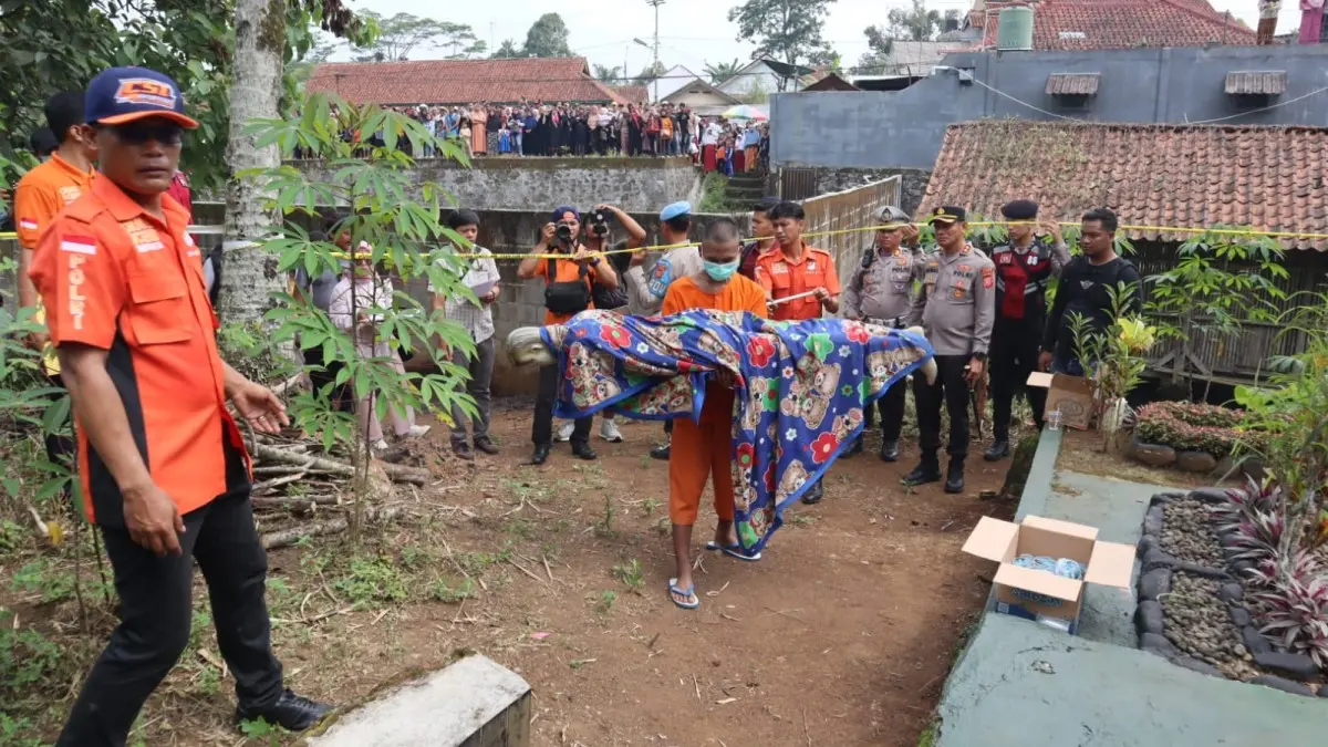 Rekonstruksi Pembunuhan Nenek oleh Cucu di Kabupaten Ciamis