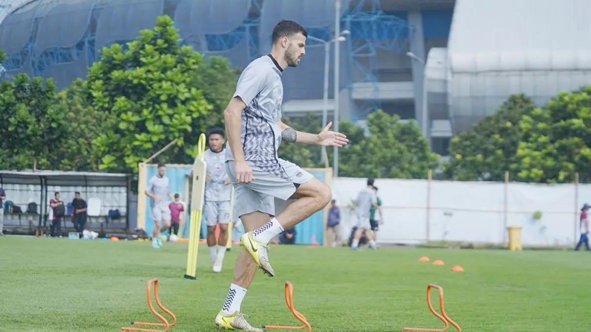 Benteng Kokoh Persib dari Argentina Patricio Matricardi Dipuji Bojan Hodak