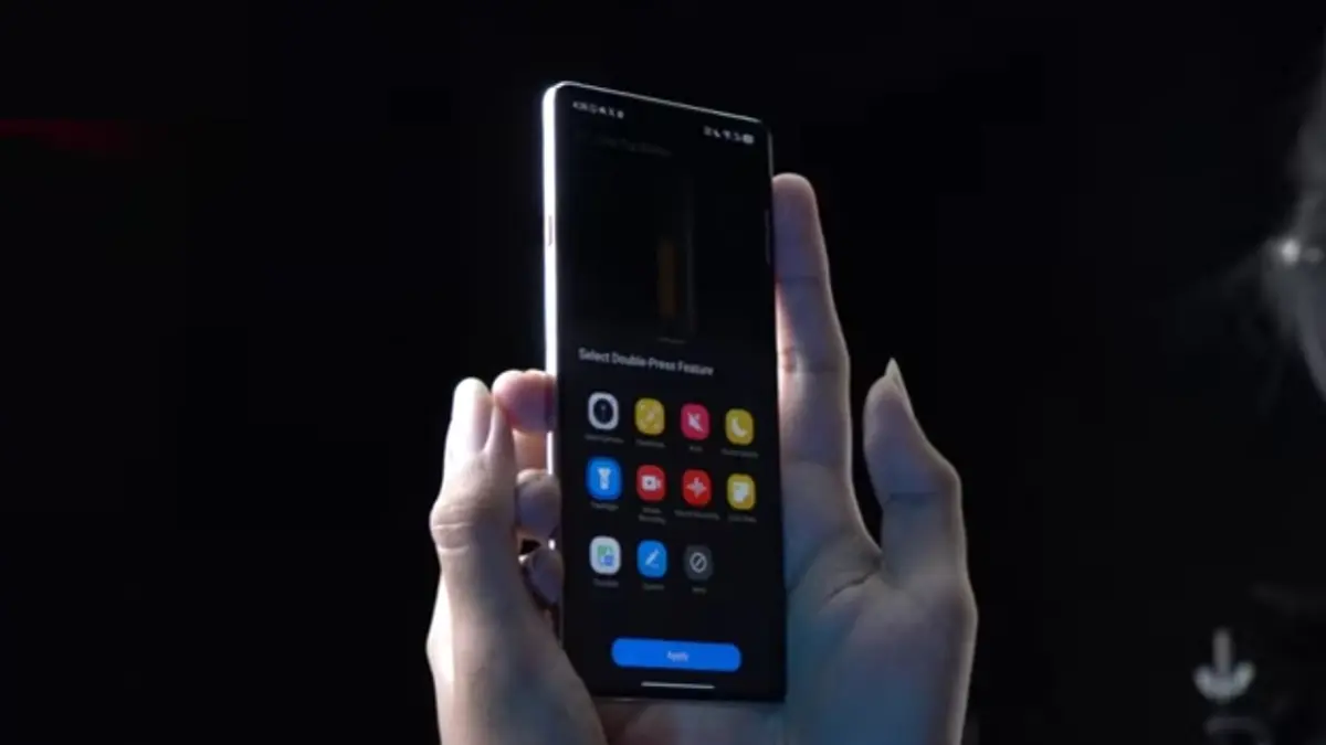 Tecno Camon 40