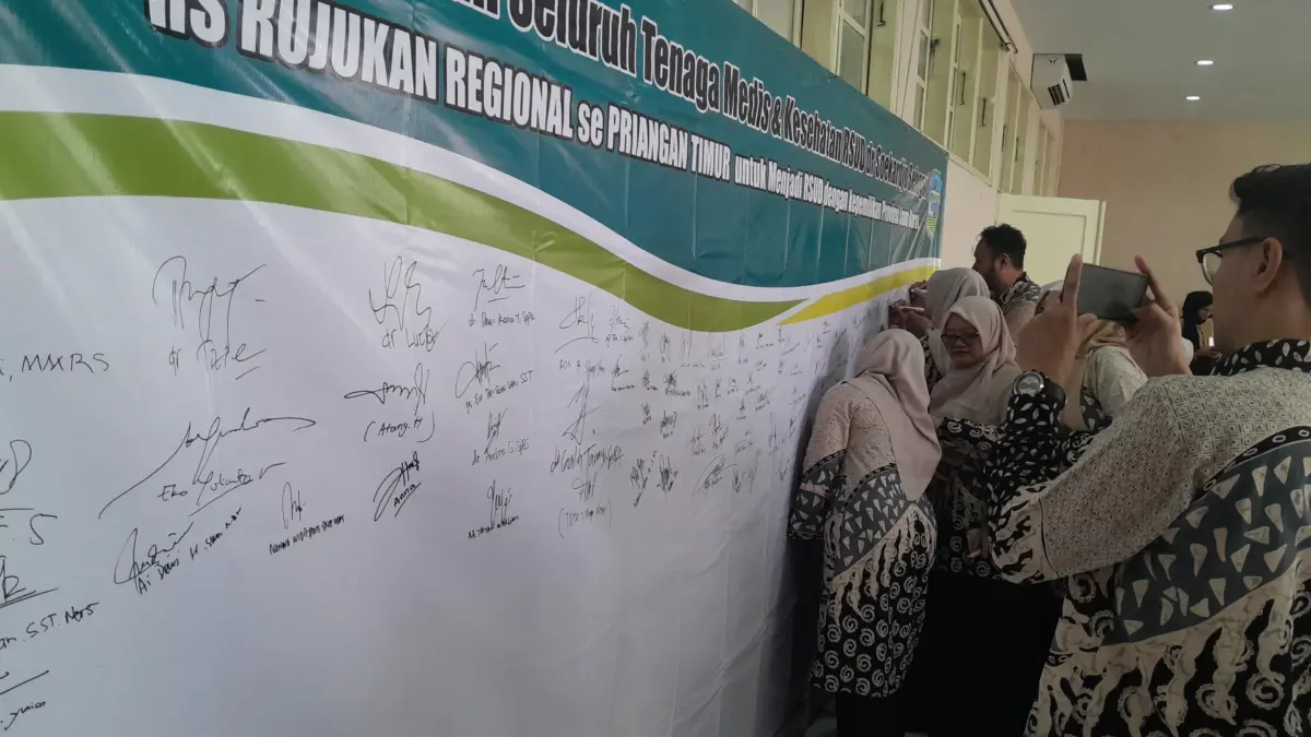 Pegawai Rsud dr soekardjo, tenaga kesehatan rumah sakit,