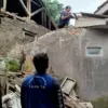 Dua RUmah di Sariwangi Ambruk