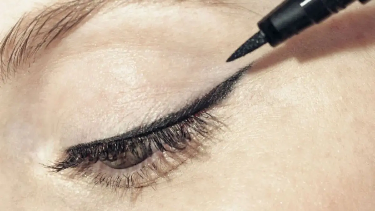 Eyeliner Murah