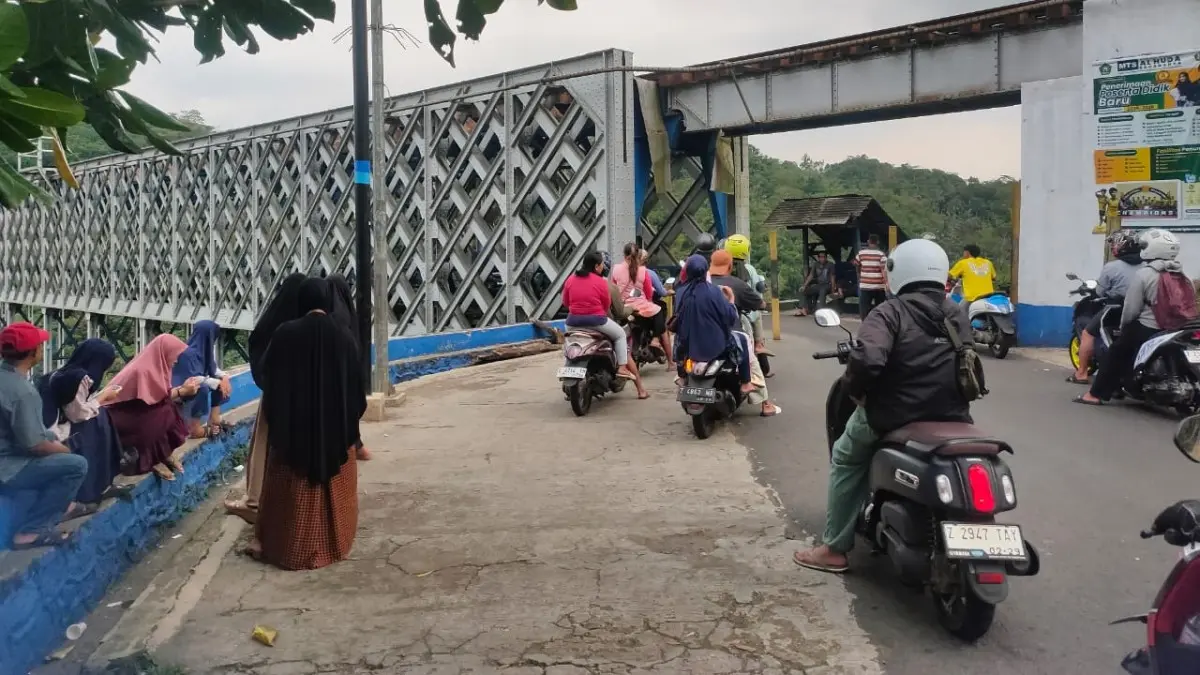 Jembatan Cirahong