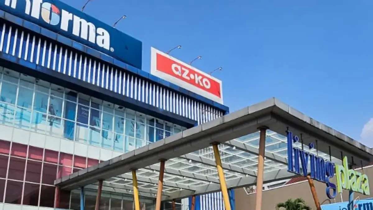LIVING PLAZA