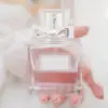 Parfum Wanita