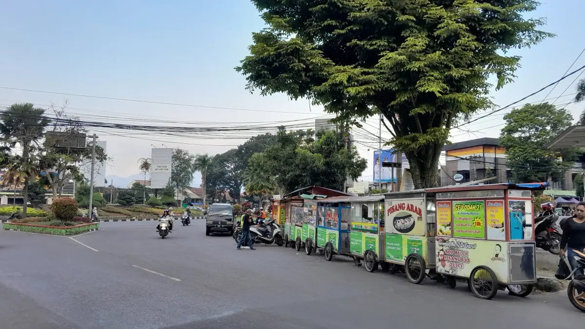Relokasi PKL Simpang Lima