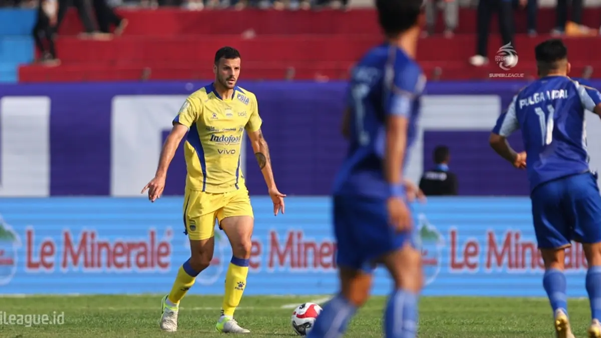Bek Argentina Milik Persib Mulai Pahami Gaya Sepakbola Indonesia