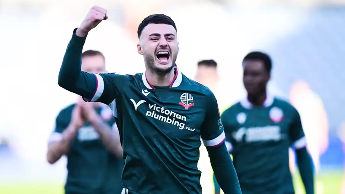 Profil Aaron Collins Calon Pemain Baru Persib