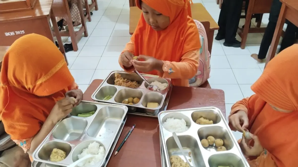 Makanan bergizi gratis MbG di Tasikmalaya