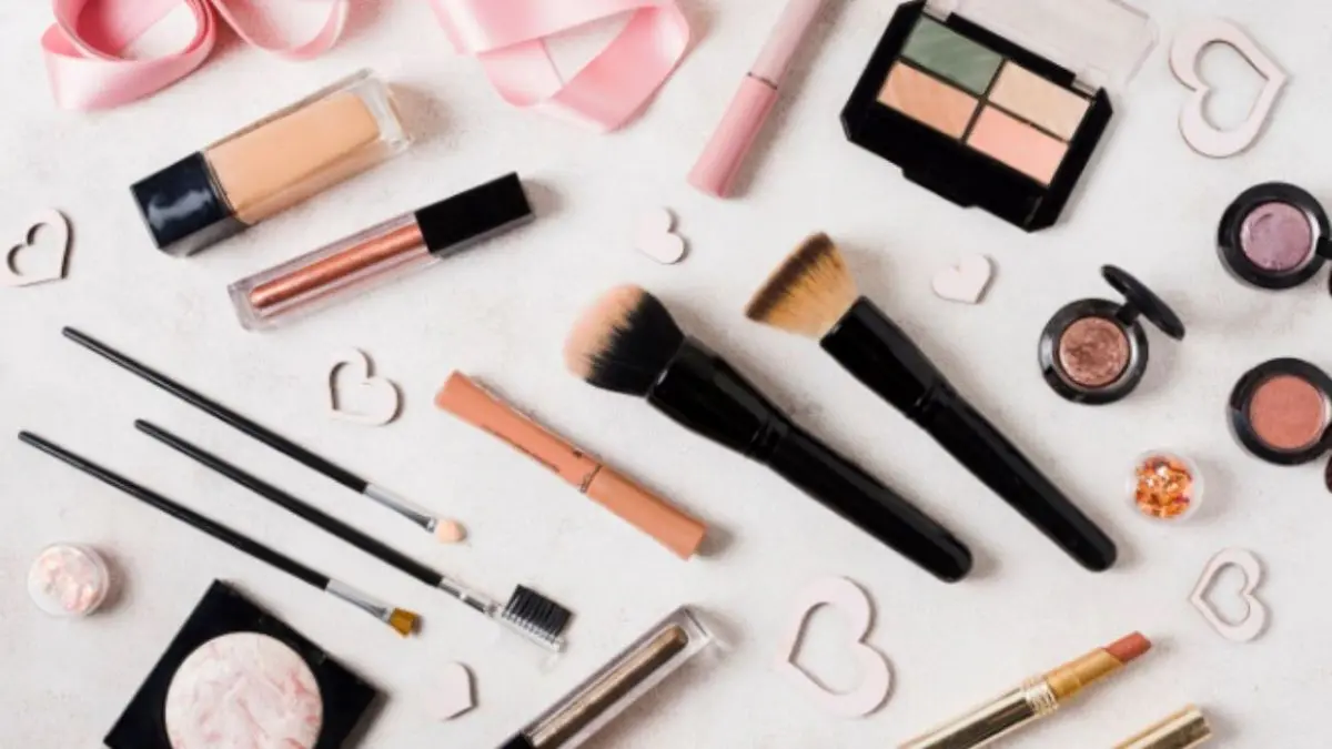 Compact Powder