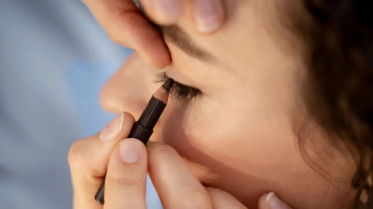 Eyeliner yang Bagus
