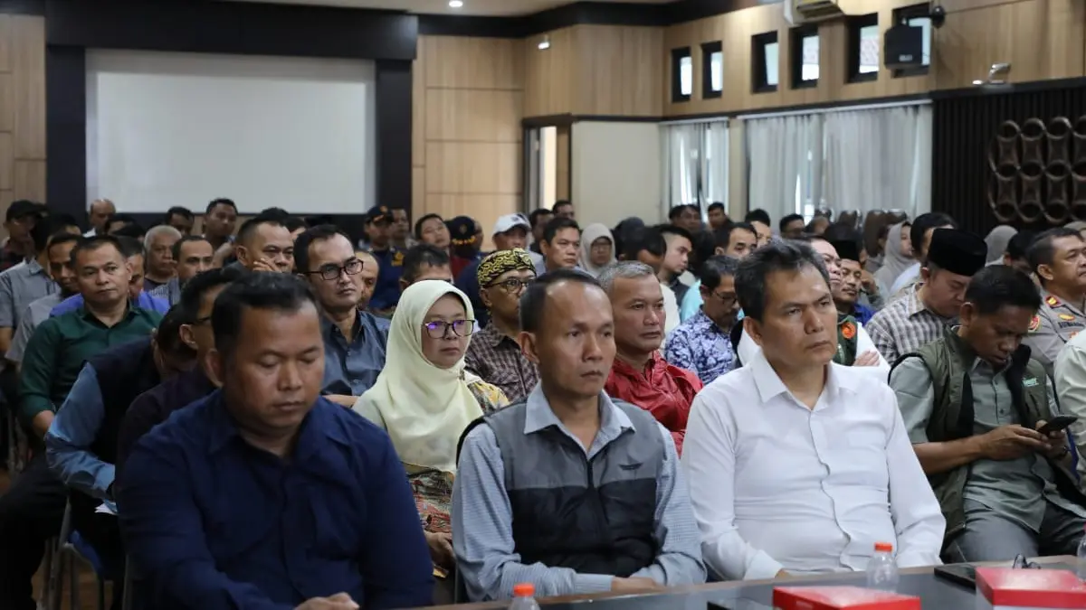 camat lurah