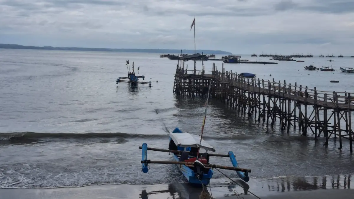 Keramba Jaring Apung Pantai Timur Pangandaran