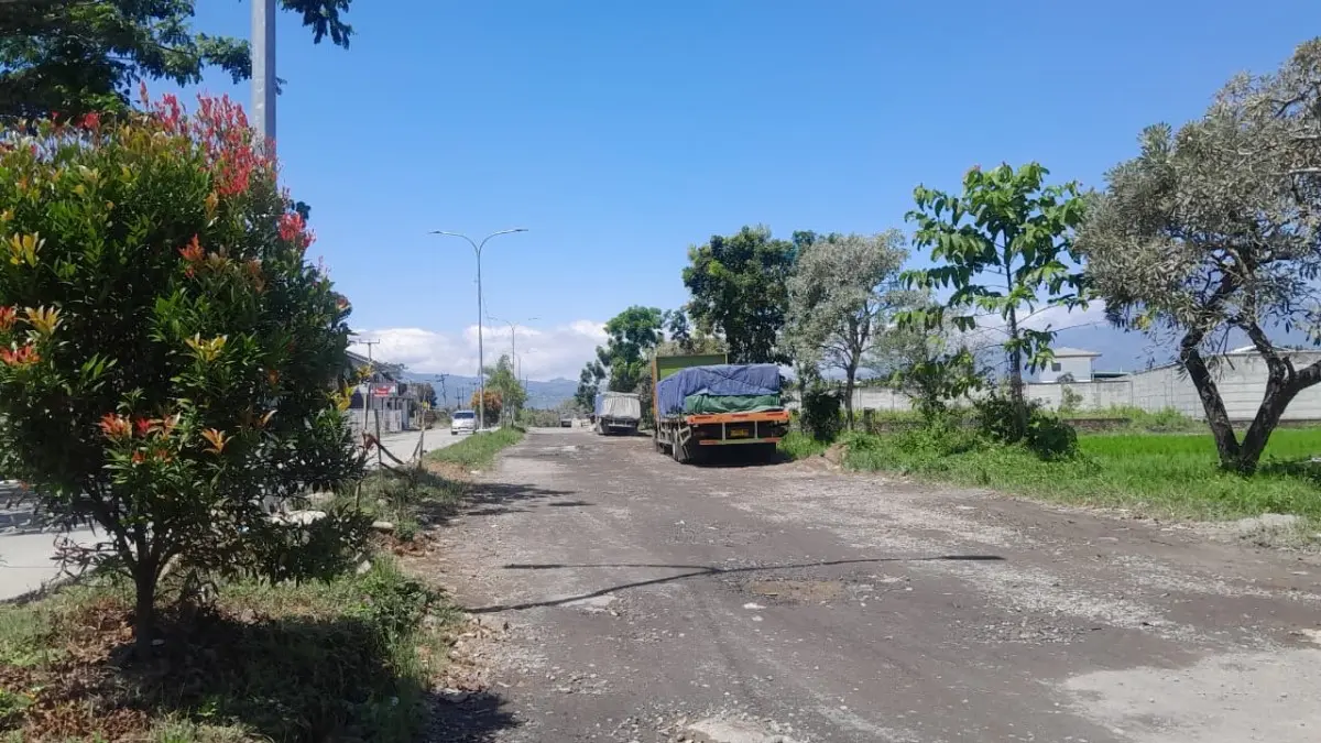 Perbaikan Jalan Anwar Musaddad Garut