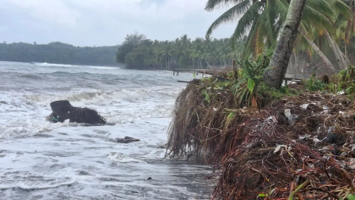 Abrasi Pantai Batukaras Kabupaten Pangandaran