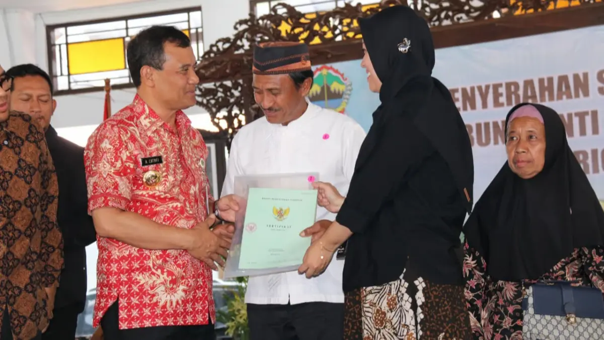 Sertifikat Tanah ke Petani Teh Jawa Tengah