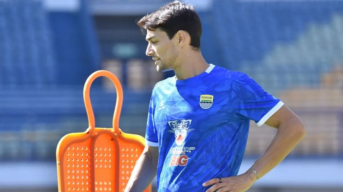 Bek Persib Asal Italia Ini Kagumi Legenda AC Milan