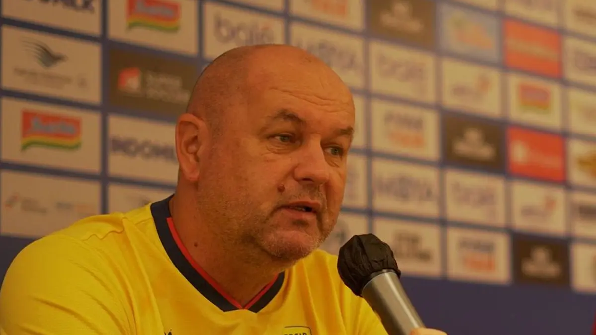 Bojan Hodak Bocorkan Persiapan Persib Menghadapi Persita Tangerang