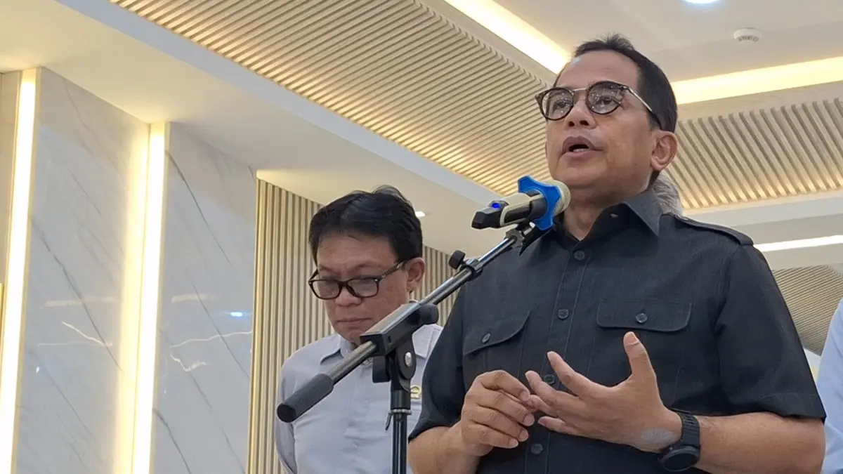 penghentian gaji dan tunjangan anggota dewan nonaktif