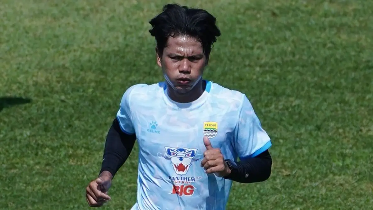 Legenda Hidup Persib Telah Berlatih Lagi Setelah Cedera Parah Tulang Rusuk