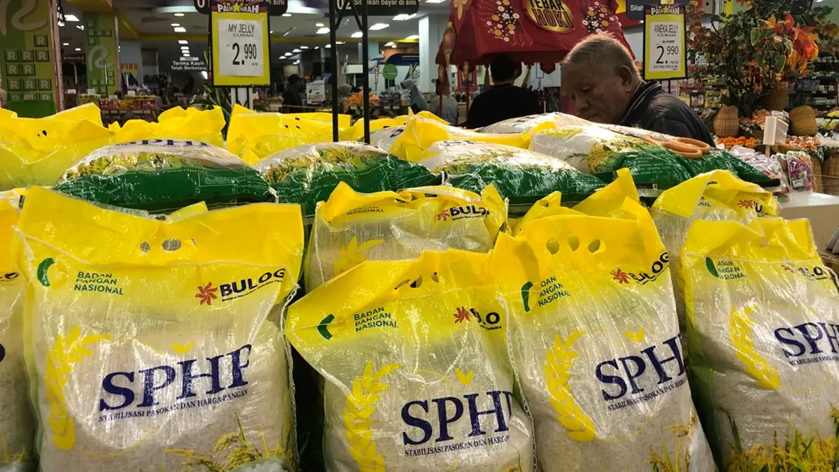 800 Ton Beras SPHP Akan Dijual di 60 Ribu Outlet Ritel Modern