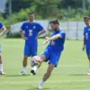 Ini Taktik Baru Persib dan Magis Bojan Hodak Bersama Thom Haye