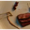 Hidangan Steak ala Prancis dengan Metode Sous Vide di Drakor Bon Appetit Your Majesty (ilustrasi by ChatGPT)