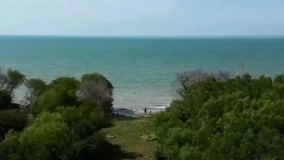 Pantai Cirewang Indah