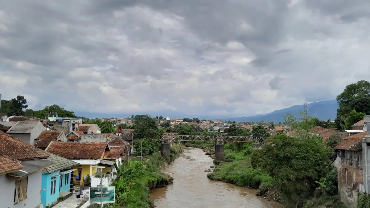 reaktivasi jalur kereta api legendaris Garut–Cikajang