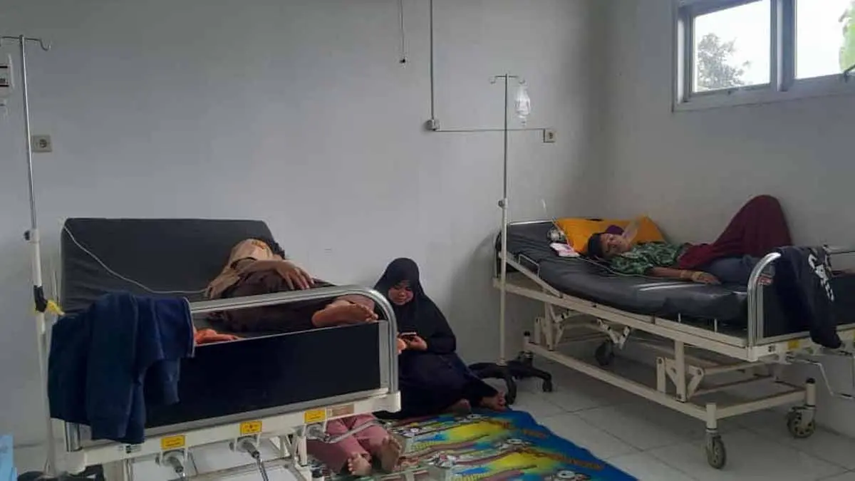 korban keracunan massal di kabupaten garut
