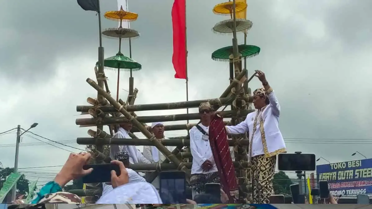 tradisi nyangku di panjalu