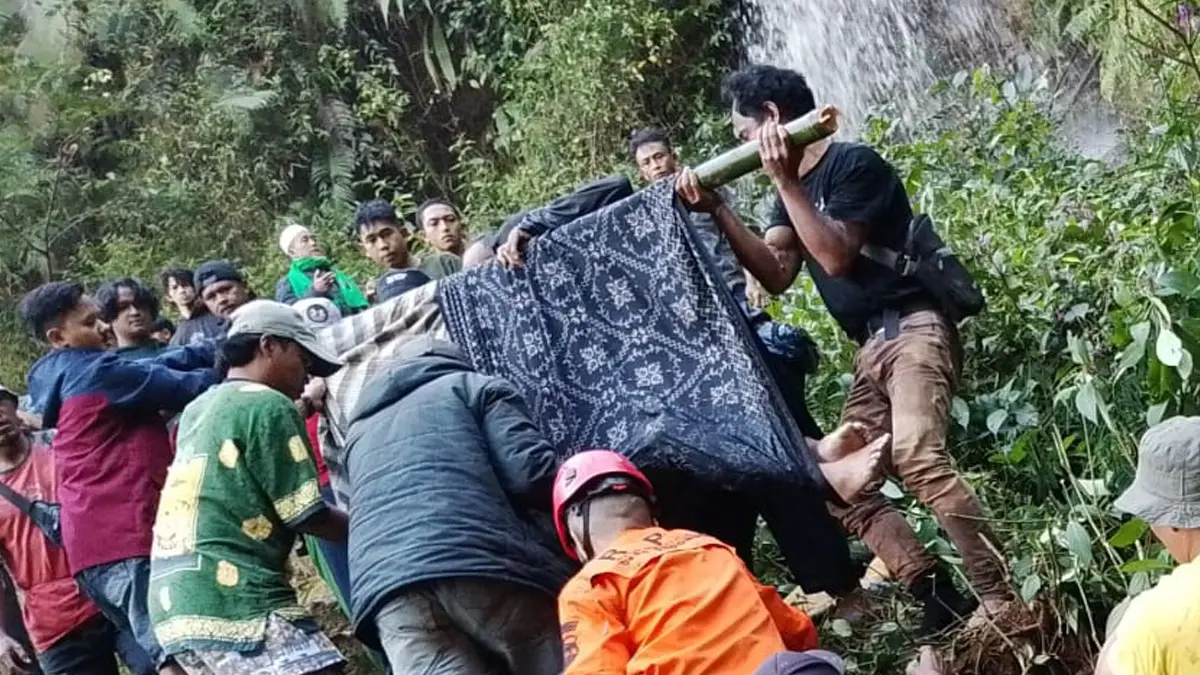 pelajar SMA tenggelam di sodonghilir kabupaten tasikmalaya