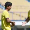 Achmad Jufriyanto Berguru kepada Bojan Hodak di Persib