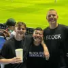 Dua Sahabat Asal Britania Raya Rasakan Langsung Atmosfer Kemenangan Persib di Thailand