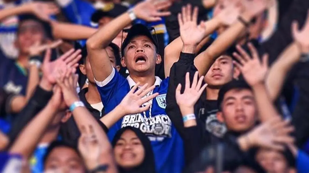 Kenapa Persib Melarang Bobotoh ke Bali