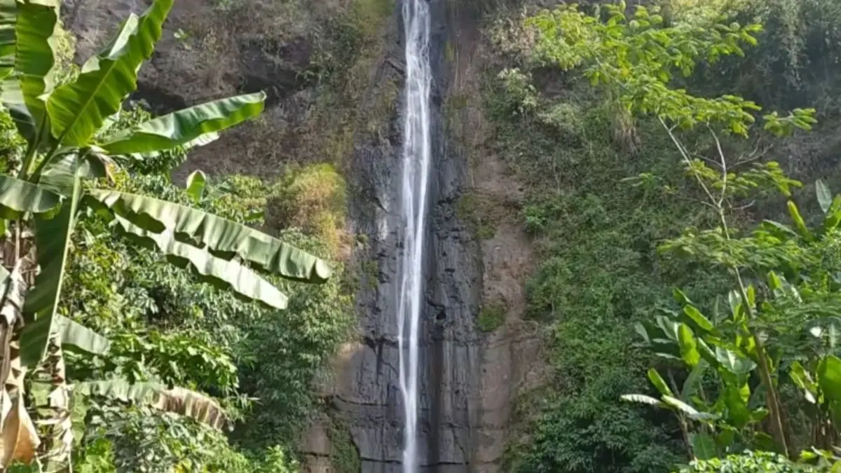 Curug Cisomang, Pesona Wisata Purwakarta yang Menyimpan Keindahan Alam Luar Biasa Curug Cisomang