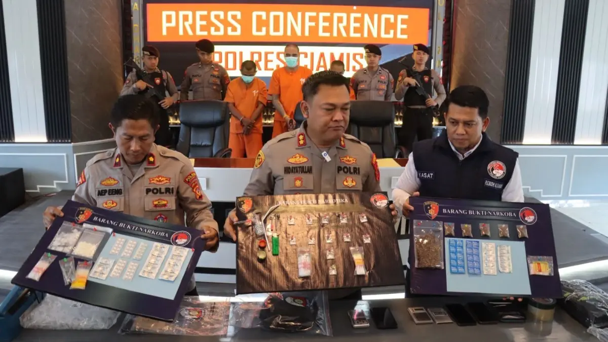 Tiga Pengedar Narkoba Ditangkap Polres Ciamis, Paket Sabu, Ganja Kering dan Psikotropika Menjadi Barang Bukti Ekspose Narkoba Polres Ciamis