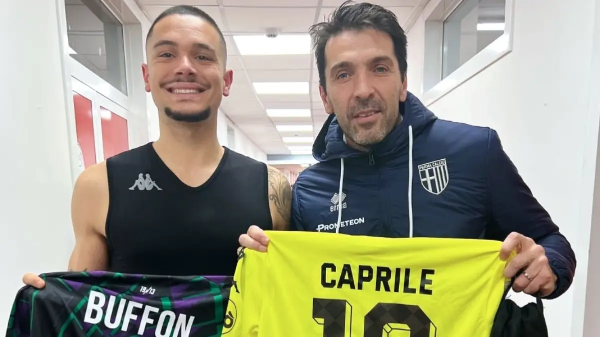 Elia Caprile bersama Gigi Buffon