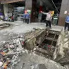 Saluran irigasi ciromban dipenuhi sampah, kota tasikmalaya, kementerian lingkungan hidup