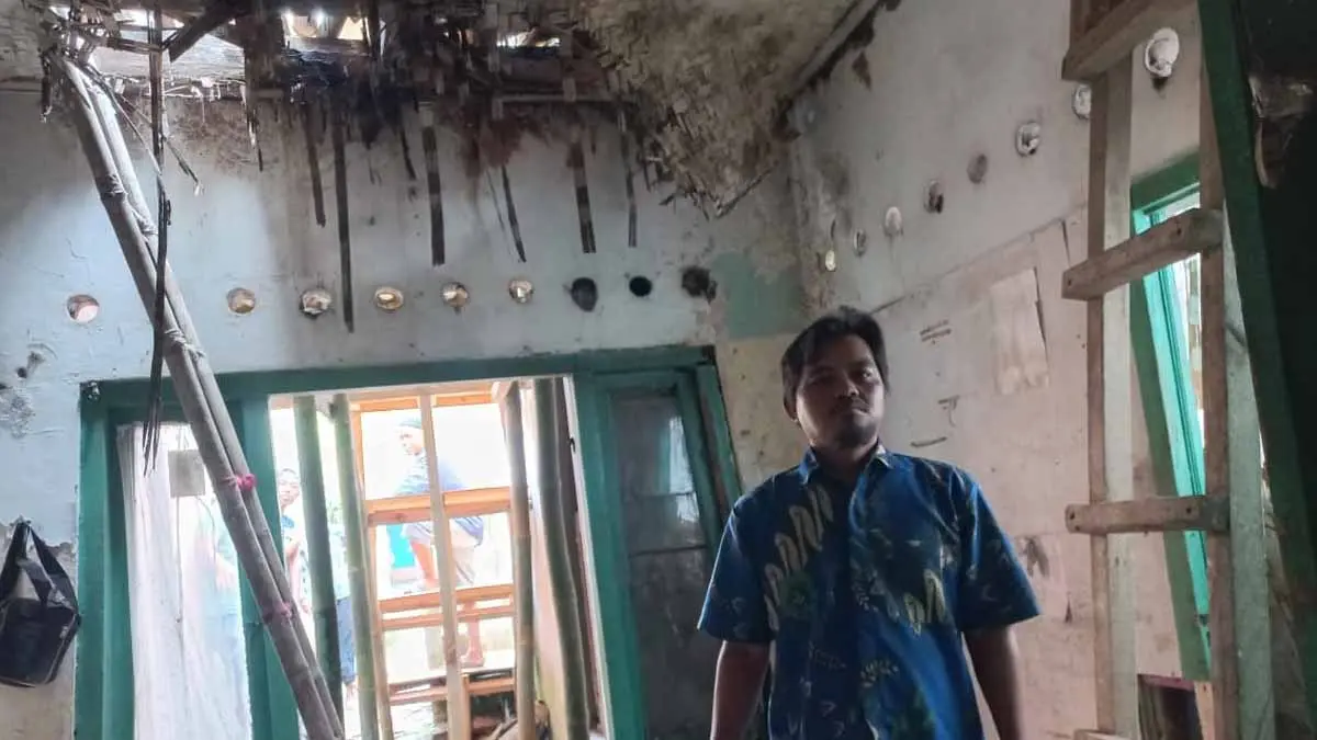 Bedah rumah di cikalang kota tasikmalaya