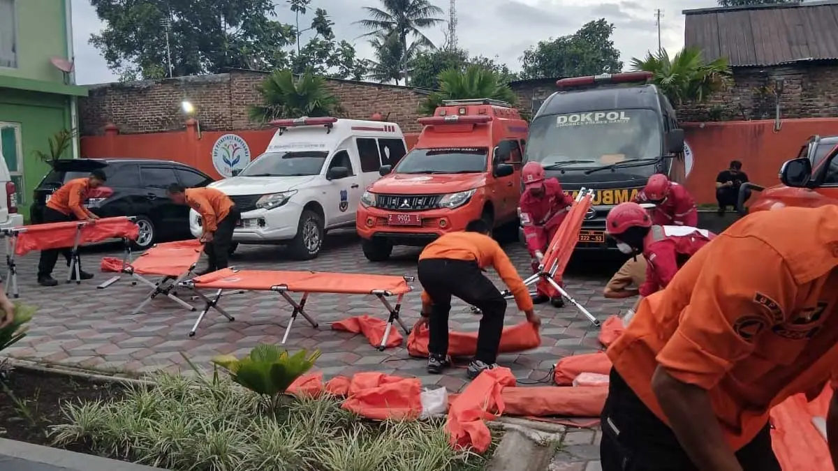 brankar untuk pasien keracunan MBG