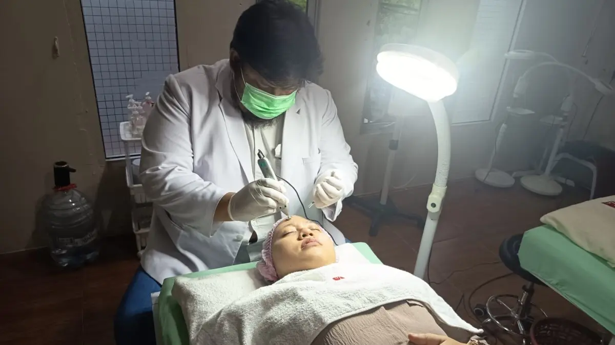 Ditangani Dokter Spesialis, Derven Dermatology Tasikmalaya Hadirkan Layanan Kecantikan dan Medis TREATMENT
