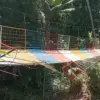 Jembatan Penyeberangan di Pangandaran Ambruk