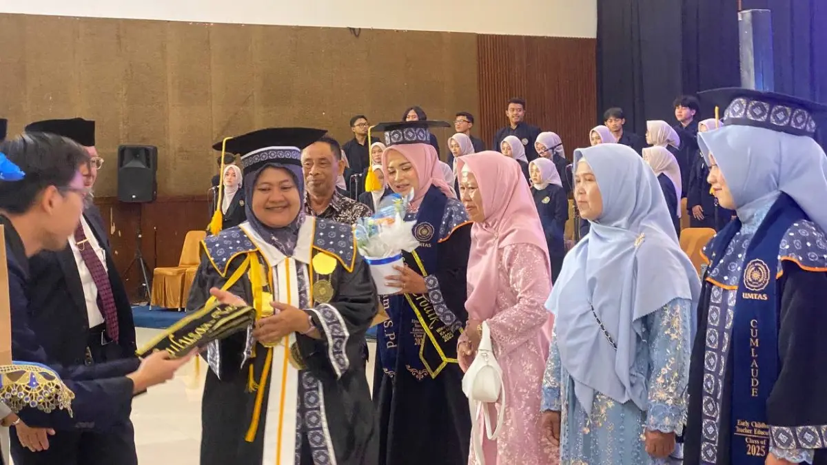 WISUDA